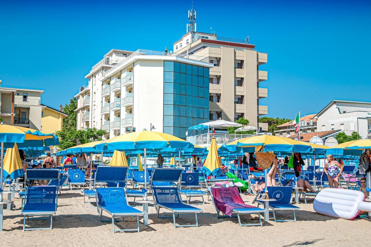 Hotel Ambasciatori Μπελάρια-Ιτζέα Μαρίνα Εξωτερικό φωτογραφία
