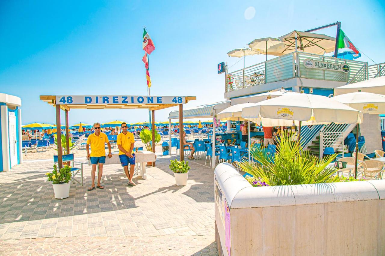 Hotel Ambasciatori Μπελάρια-Ιτζέα Μαρίνα Εξωτερικό φωτογραφία