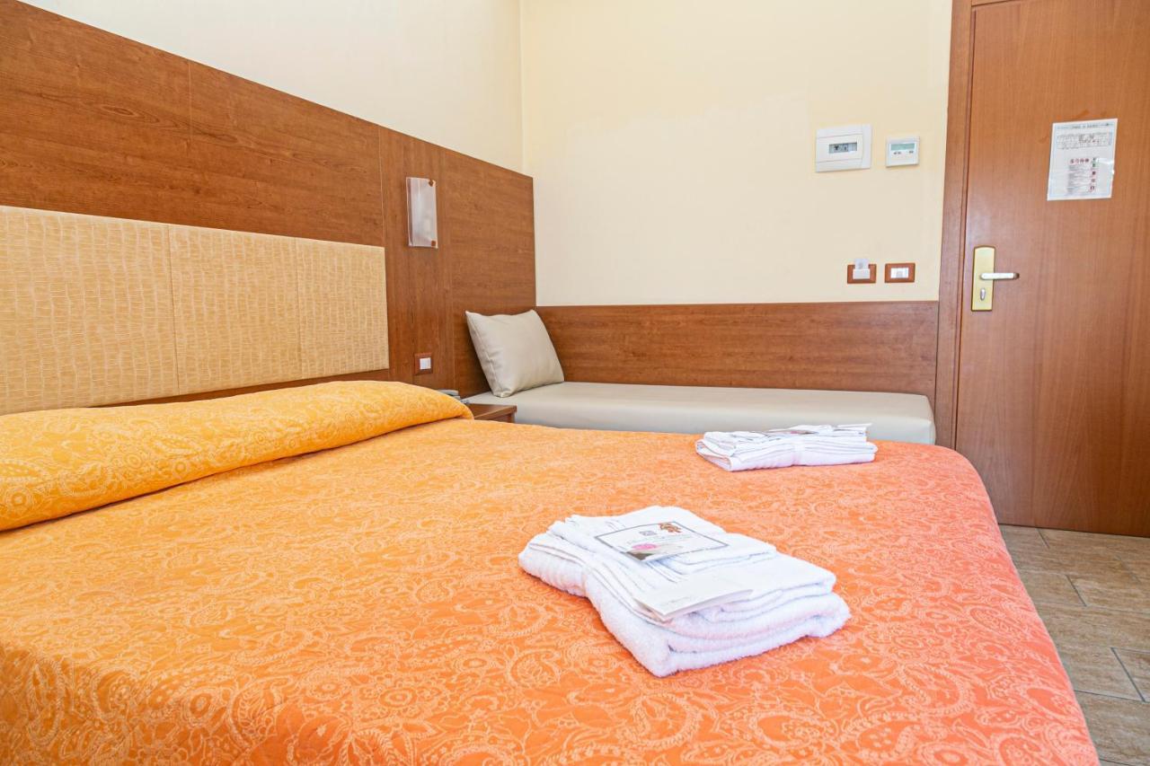 Hotel Ambasciatori Μπελάρια-Ιτζέα Μαρίνα Εξωτερικό φωτογραφία